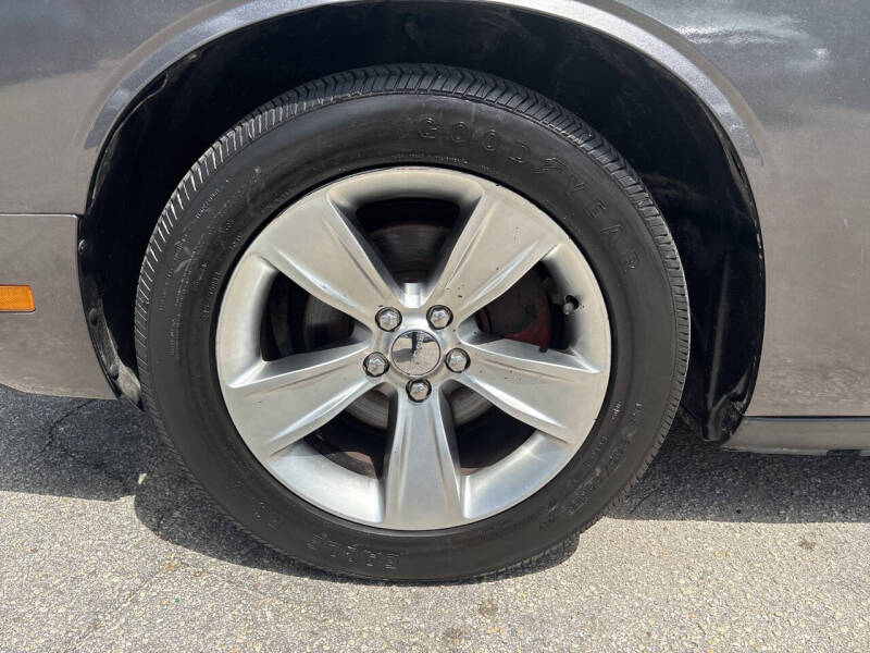 2014 Dodge Challenger SXT