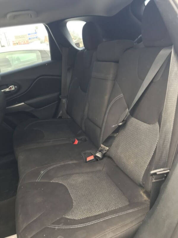 2019 Jeep Cherokee Latitude