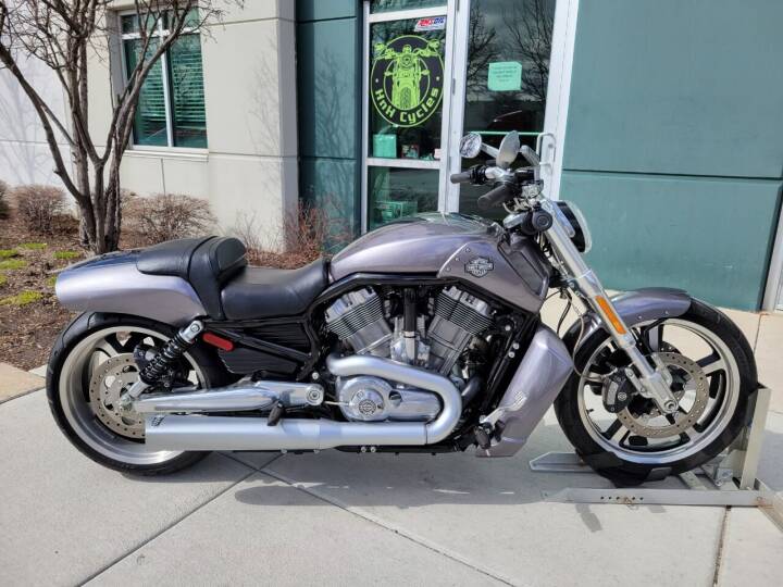 Harley-Davidson V-Rod Muscle Image