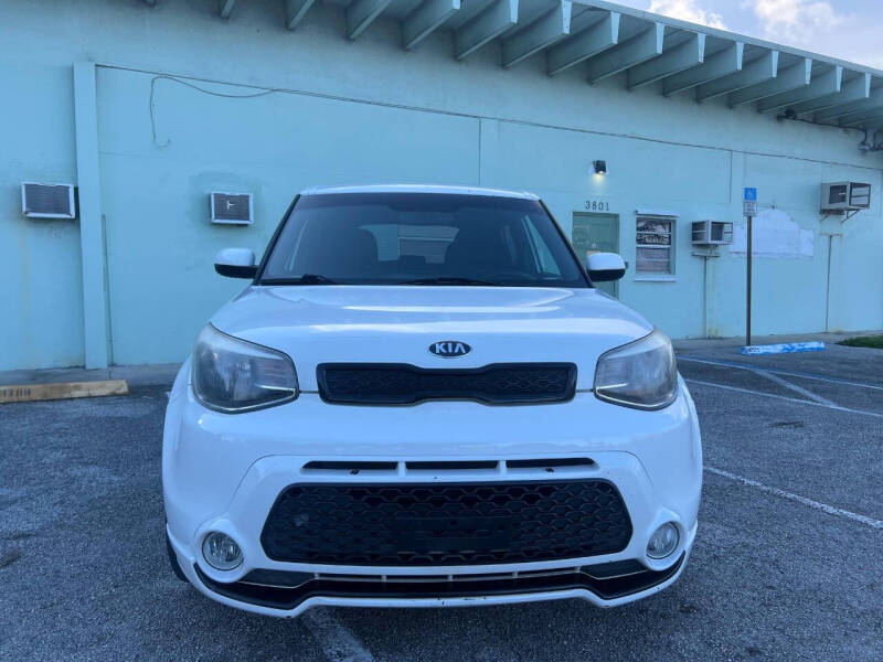 2016 Kia Soul +