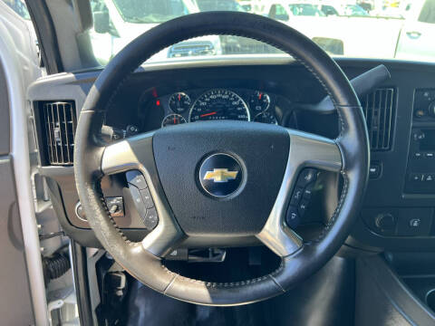 2017 Chevrolet Express 2500