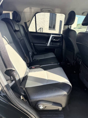 2017 Toyota 4Runner SR5
