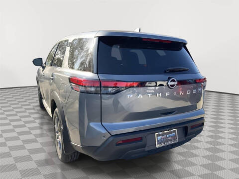 2025 Nissan Pathfinder S