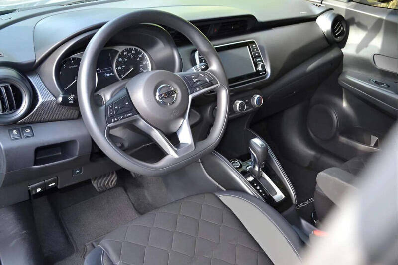 2018 Nissan Kicks S