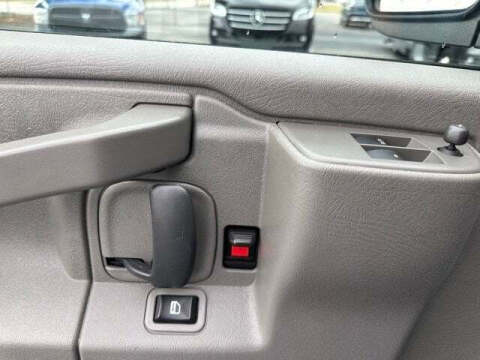 2022 GMC Savana 2500