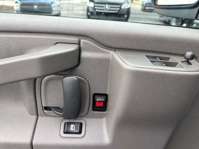 2022 GMC Savana 2500