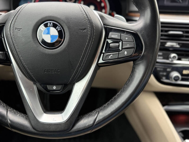 2018 BMW 5 Series 540i