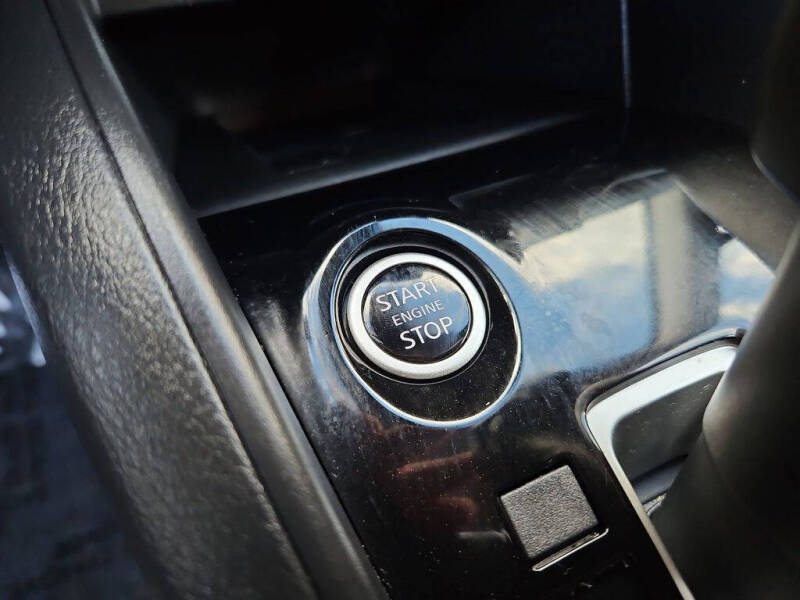 2024 Nissan Versa SV