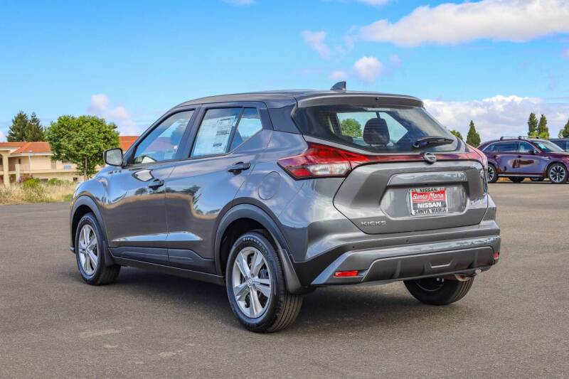 2025 Nissan Kicks Play S