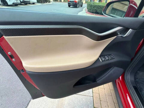 2017 Tesla Model X 75D