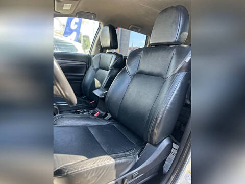 2020 Mitsubishi Outlander