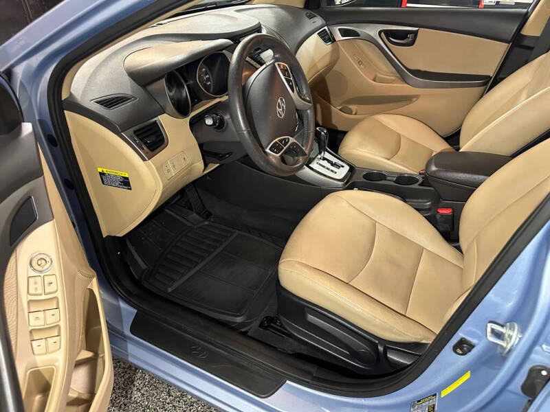 2012 Hyundai Elantra GLS