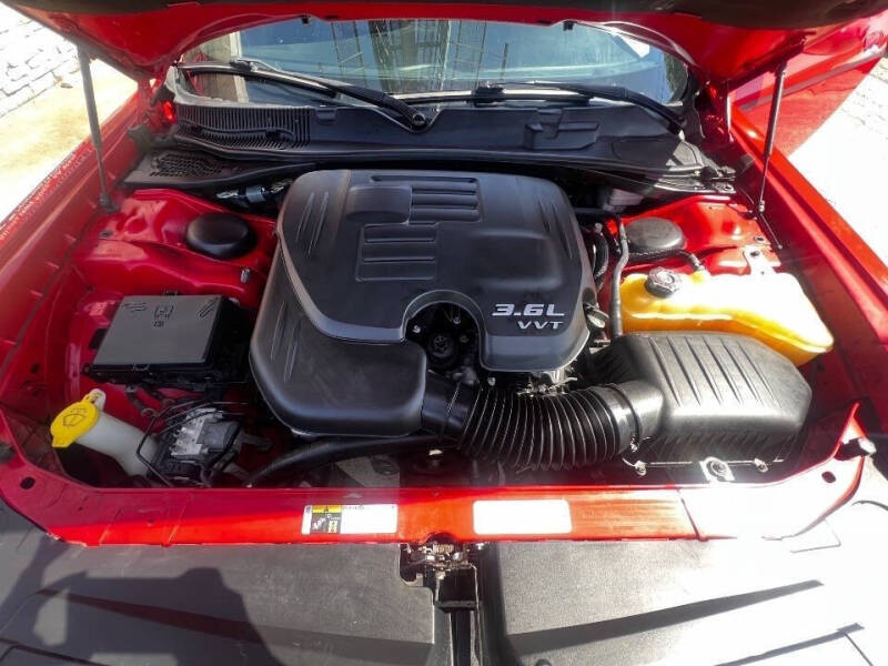 2015 Dodge Challenger SXT Plus
