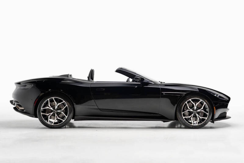 2020 Aston Martin DB11 Volante