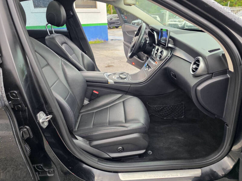 2017 Mercedes-Benz C-Class