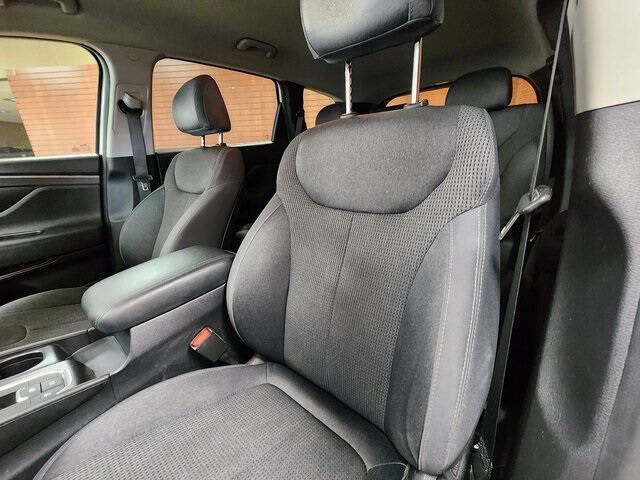 2020 Hyundai Santa Fe SE