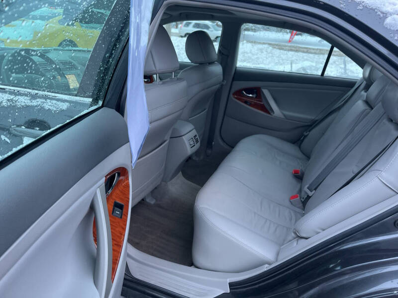 2011 Toyota Camry SE V6