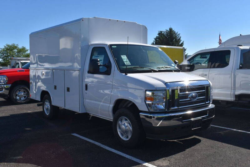 2025 Ford E-Series