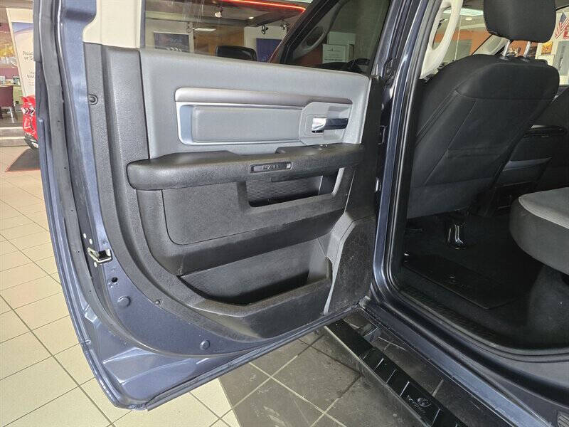 2021 RAM 1500 Classic SLT