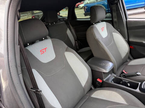 2017 Ford Focus ST