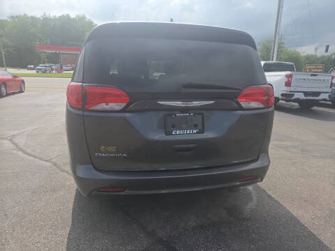 2017 Chrysler Pacifica Touring