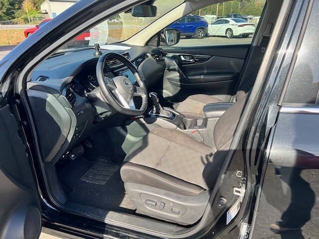 2021 Nissan Rogue Sport SV