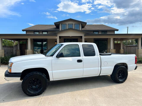 2007 Chevrolet Silverado 1500 Classic for sale at Car Country in Clute TX