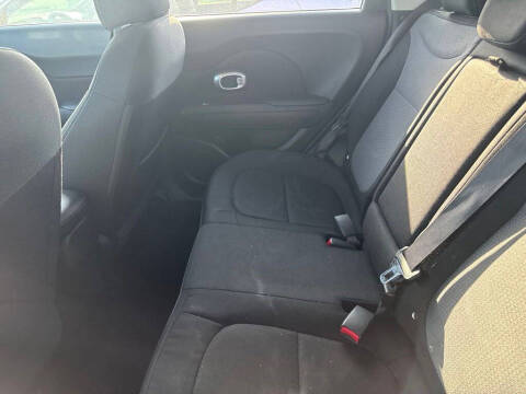 2019 Kia Soul +