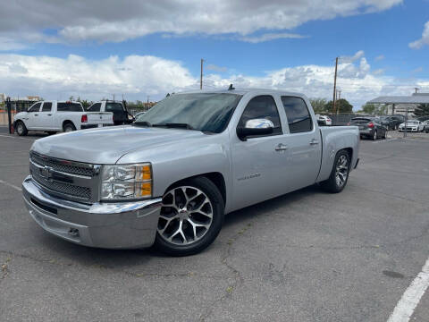 2013 Chevrolet Silverado 1500 for sale at GREAT CHOICE AUTO SALES LLP in Albuquerque NM