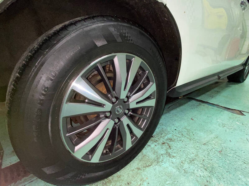 2017 Nissan Pathfinder S