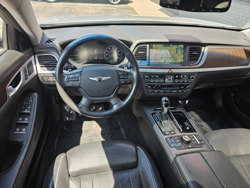 2017 Genesis G80