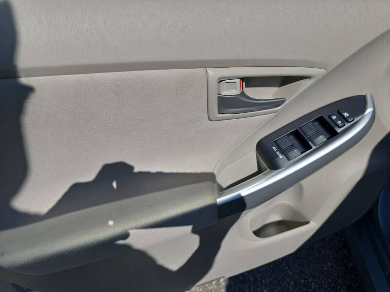 2015 Toyota Prius Two