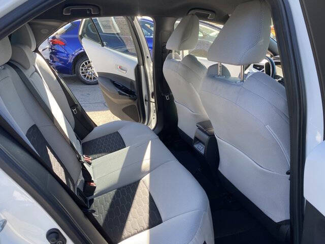 2024 Toyota Corolla Hatchback SE