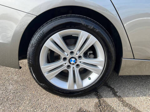 2018 BMW 3 Series 330i xDrive