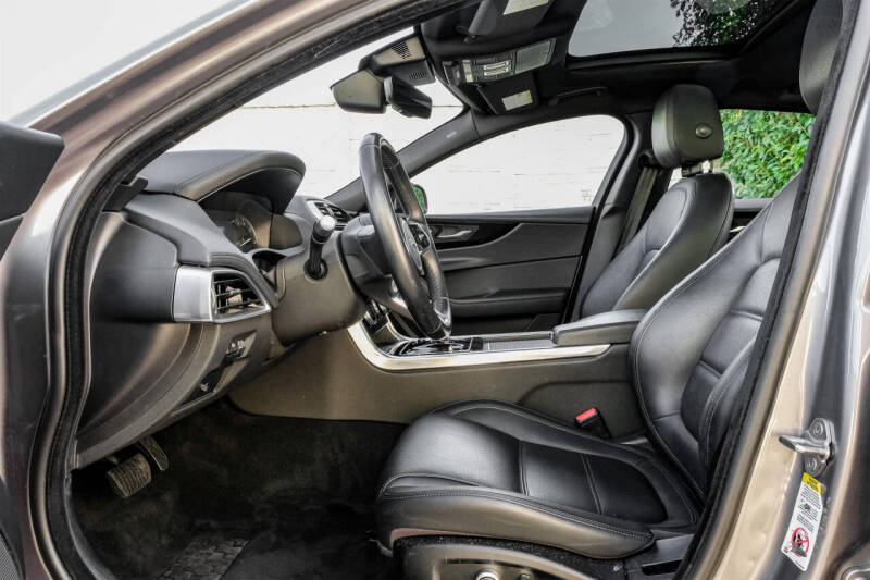 2020 Jaguar XE P250 S