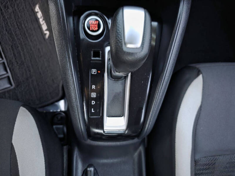 2021 Nissan Versa SV