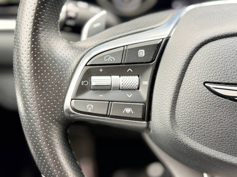 2025 Genesis G70
