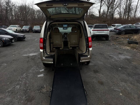 2008 Chrysler Town and Country Limited