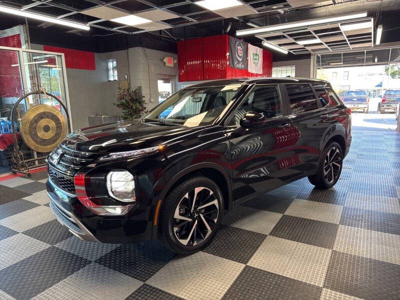 2024 Mitsubishi Outlander SE