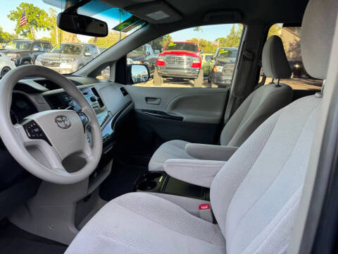 2013 Toyota Sienna