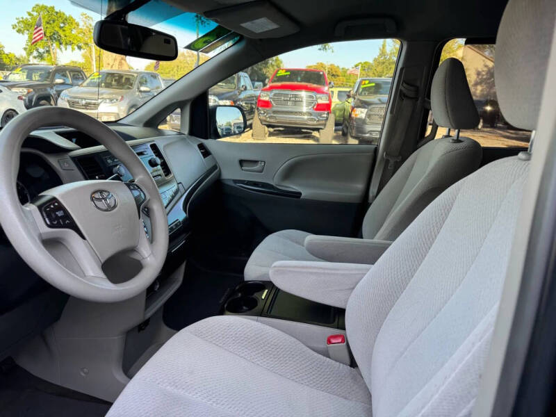 2013 Toyota Sienna