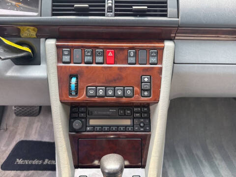 1995 Mercedes-Benz E-Class E 320