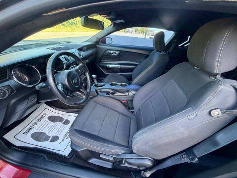 2017 Ford Mustang V6