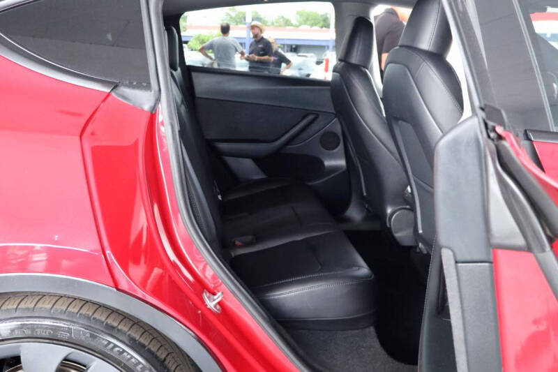 2023 Tesla Model Y Performance