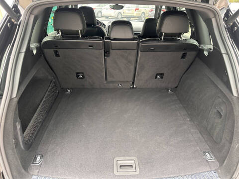 2017 Porsche Cayenne Platinum Edition