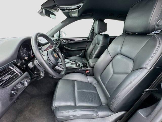 2023 Porsche Macan