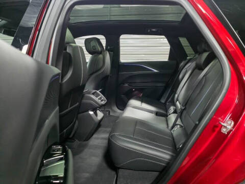 2024 Cadillac LYRIQ Sport 1