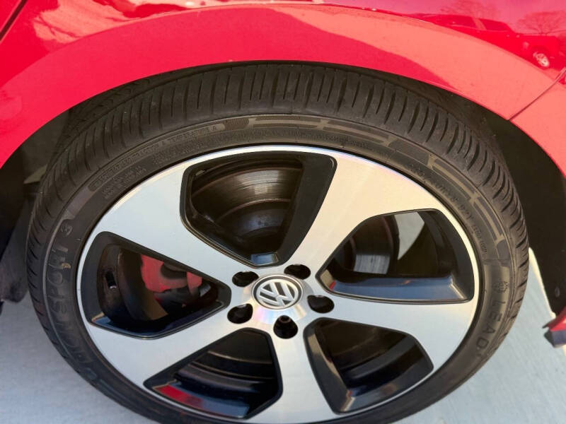 2020 Volkswagen Golf GTI S