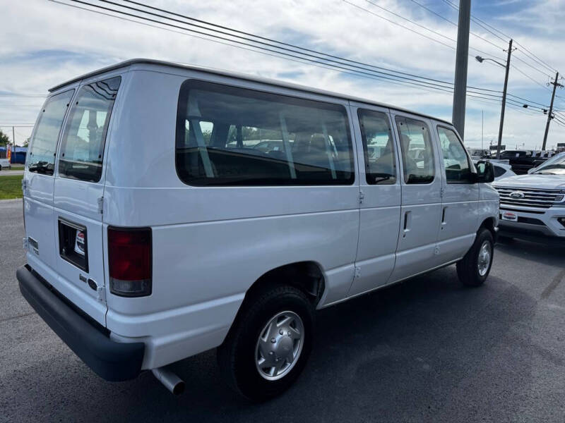 2011 Ford E-Series