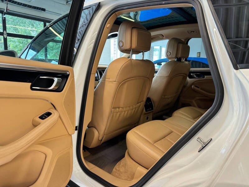 2017 Porsche Macan